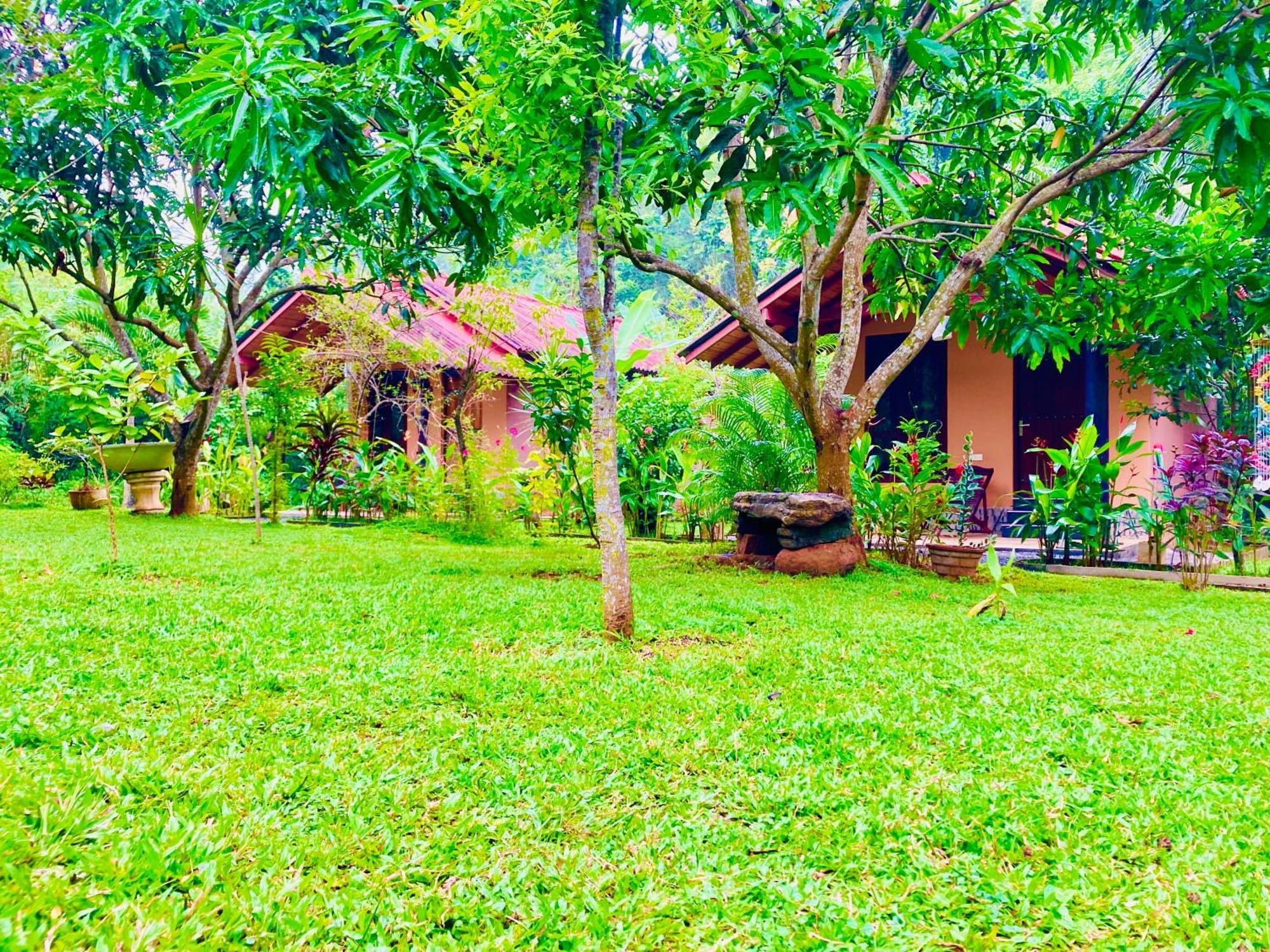 Suncity Privacy Cottages Удавалаве Экстерьер фото